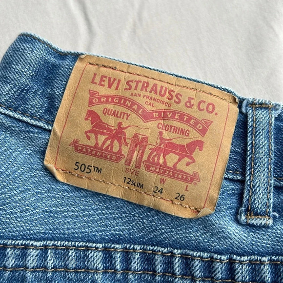 Levi’s Boys Blue Denim 505 Regular Straight Leg Adjustable‎ Waist Jeans 12 Slim - Picture 2 of 10